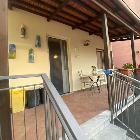 Appartamento In Villa Alle Falde Del Vesuvio Наполи Екстериор снимка