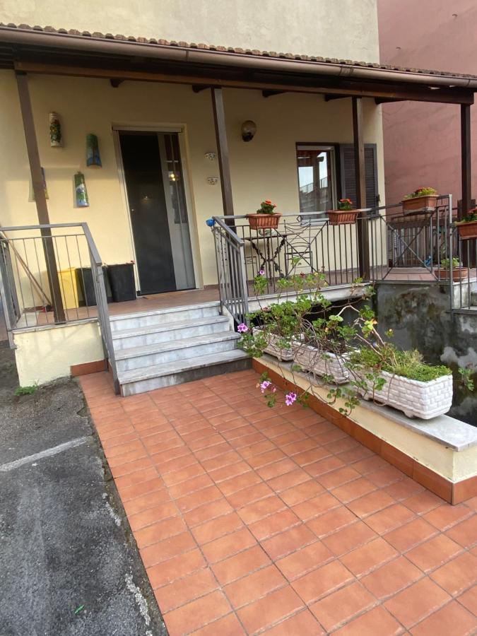 Appartamento In Villa Alle Falde Del Vesuvio Наполи Екстериор снимка