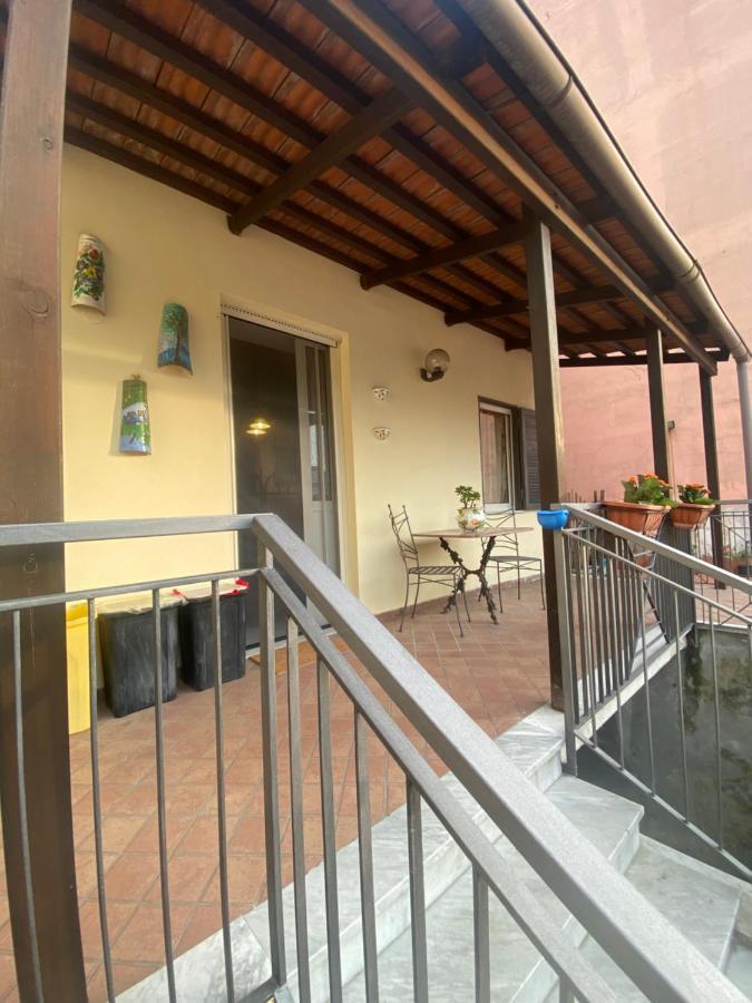 Appartamento In Villa Alle Falde Del Vesuvio Наполи Екстериор снимка
