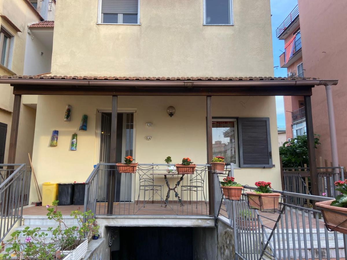 Appartamento In Villa Alle Falde Del Vesuvio Наполи Екстериор снимка